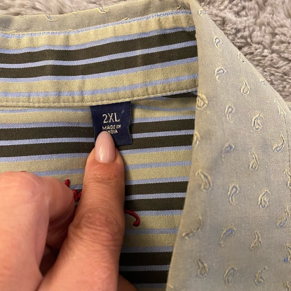 Robert Graham shirt dress, 2 XL - Picture 5 of 8